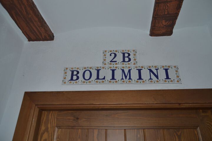 Room 6 of 67