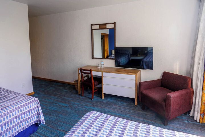 Room 16 of 42