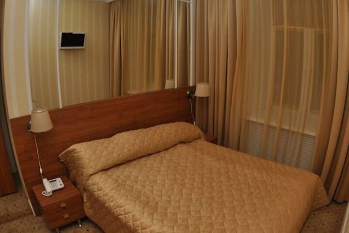 Room 3 of 12