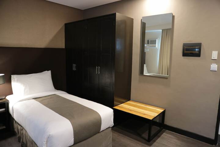Room 14 of 45