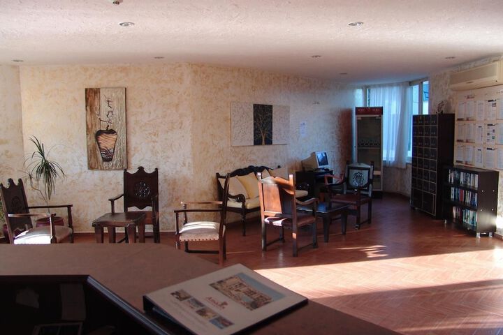 Room 25 of 54