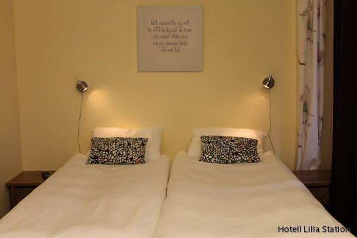 Room 15 of 32