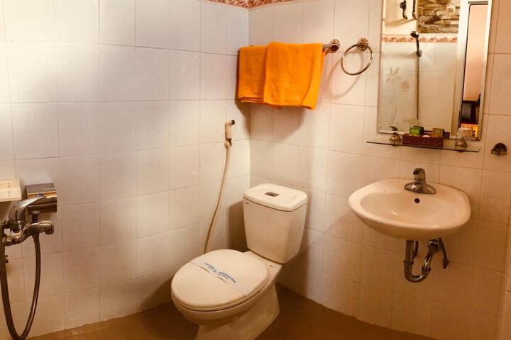 Room 27 of 56