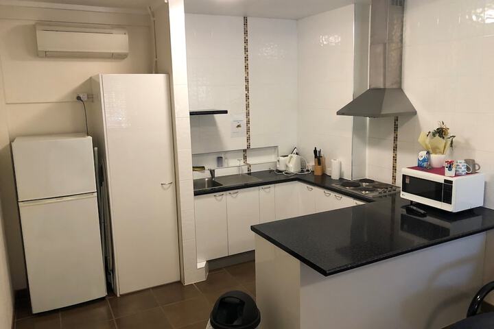 Room 8 of 40