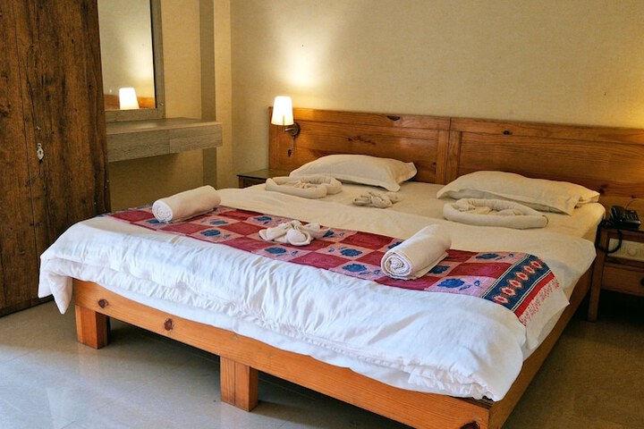 Room 78 of 169