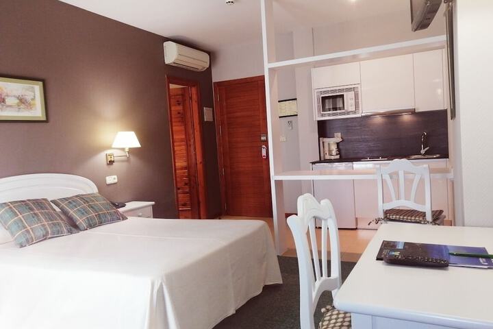Room 9 of 45