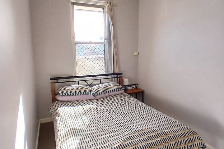 Room 10 of 52