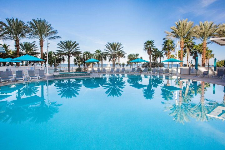 Pool 64 of 125
