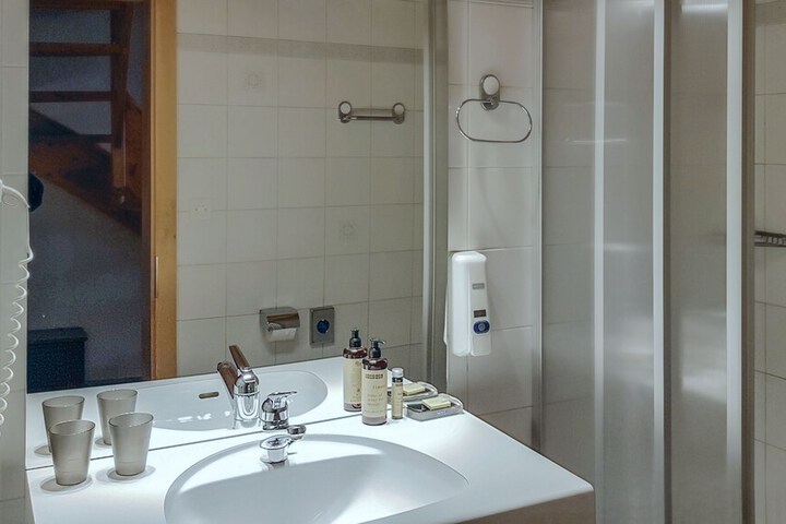 Room 26 of 51