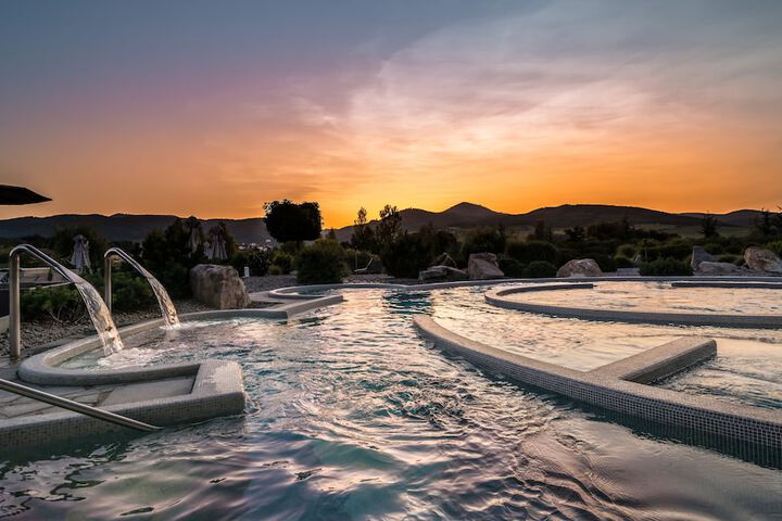 Pool Hotel