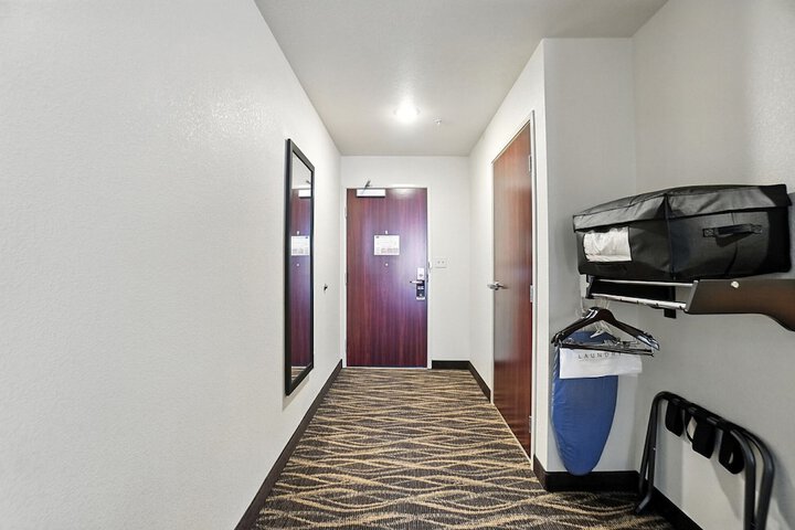 Room 48 of 109