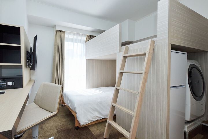Room 21 of 108