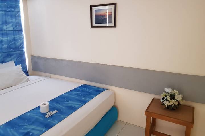 Room 6 of 56