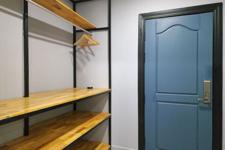 Room 26 of 65