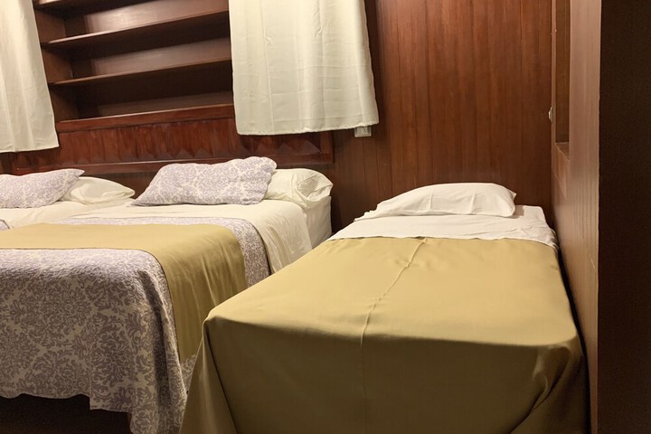 Room 37 of 230