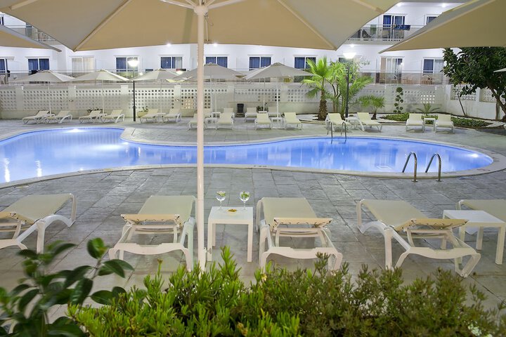 Pool 67 of 90