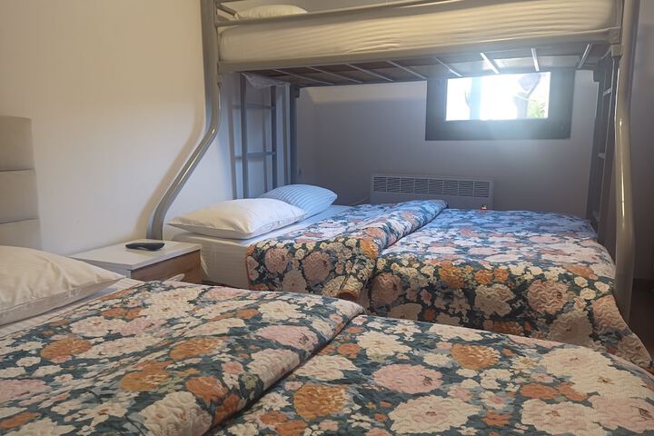 Room 35 of 125
