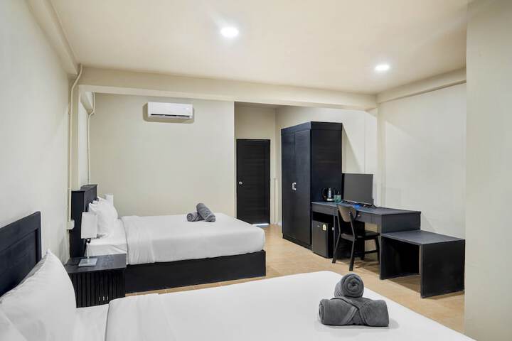 Room 11 of 29