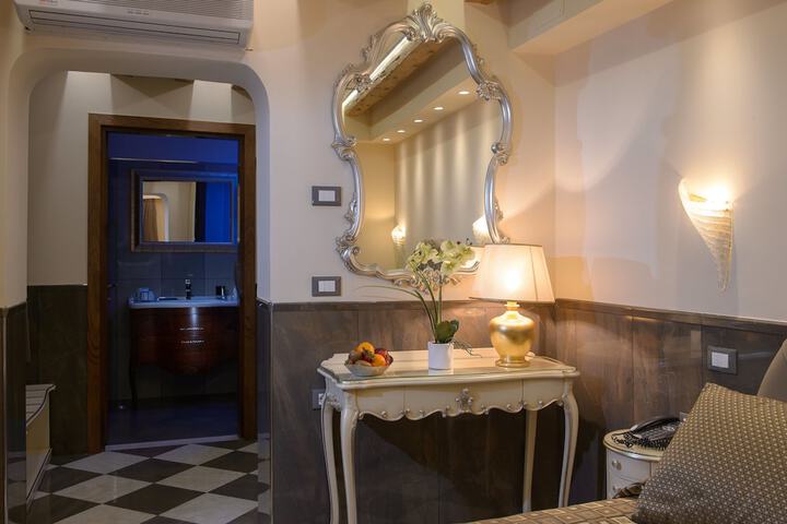 Room amenity