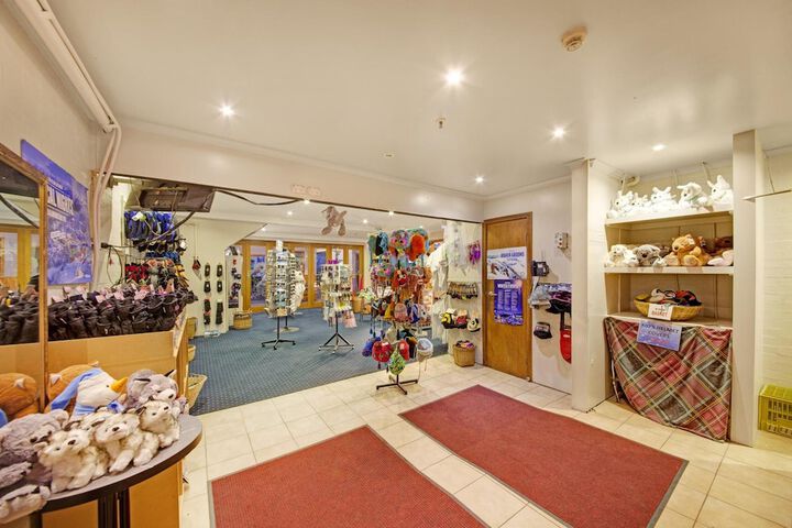 Gift Shop 64 of 85