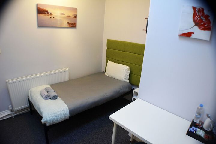 Room 35 of 46