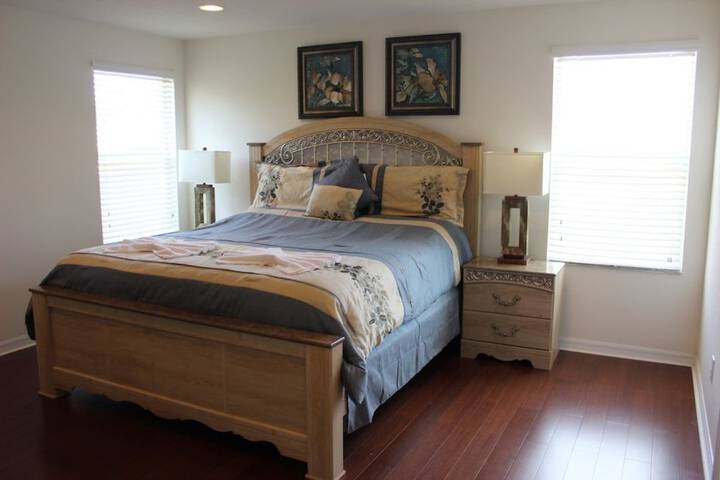 Room 6 of 29