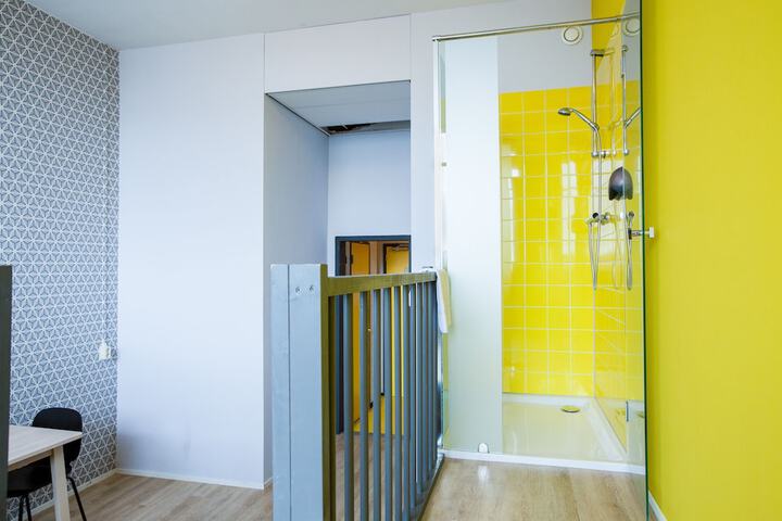Room 10 of 53