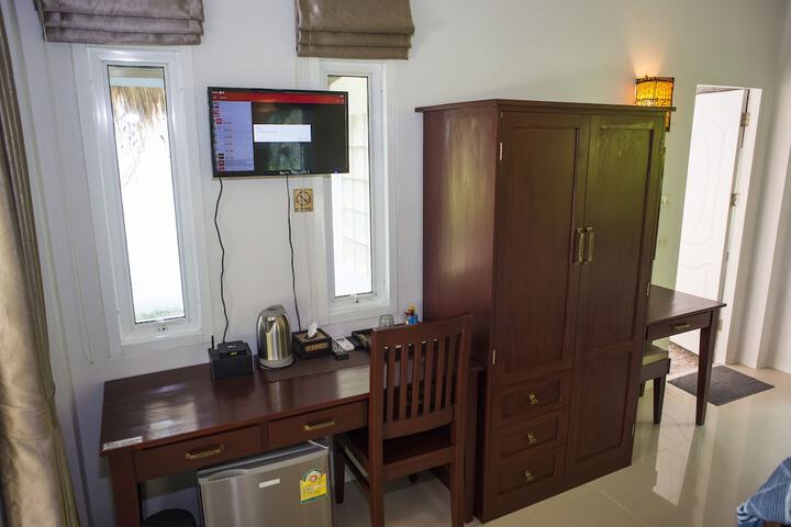 Room 11 of 78