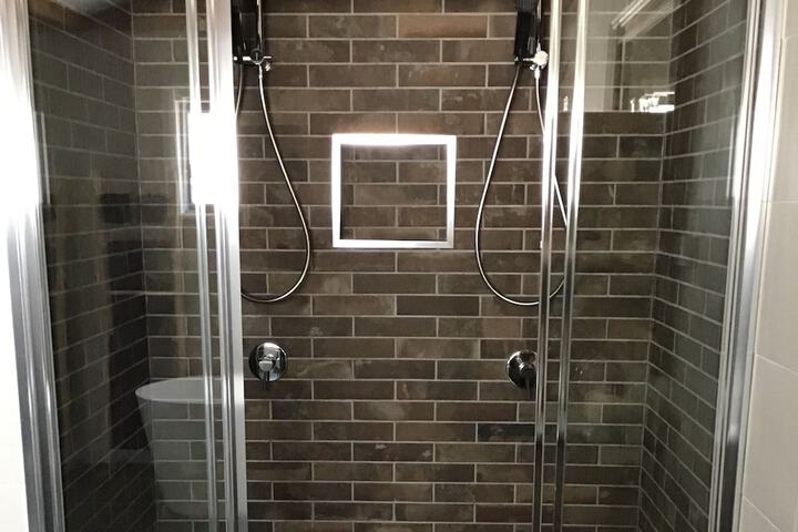 Room 14 of 21