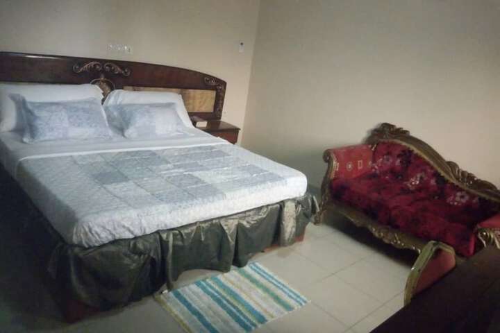 Room 3 of 5