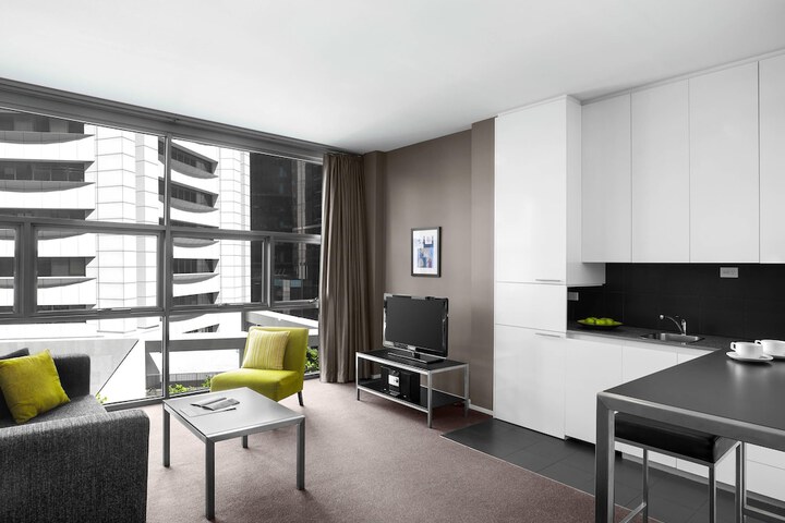 Room 16 of 62
