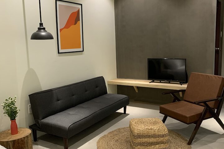 Room 18 of 42