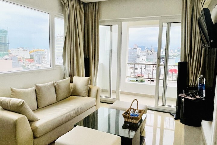 Room 19 of 48