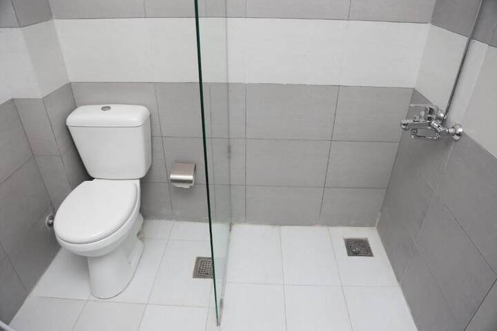 Room 15 of 15