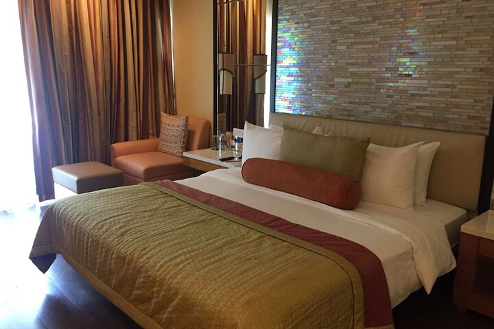 Room 11 of 43