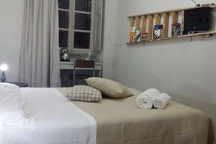 Room 3 of 6