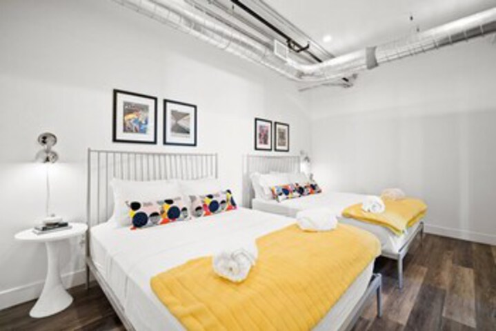 Room 86 of 104