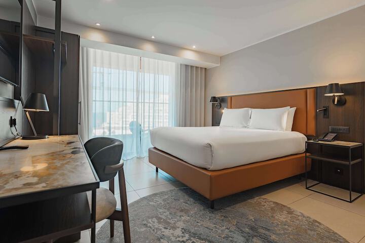 Room 38 of 114
