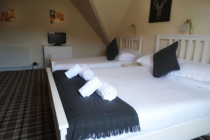 Room 9 of 39