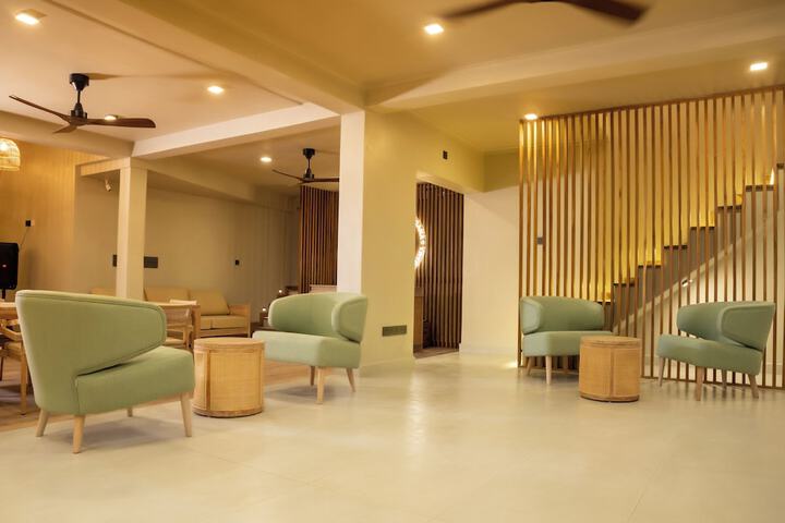 Hotel Interior 4 of 222