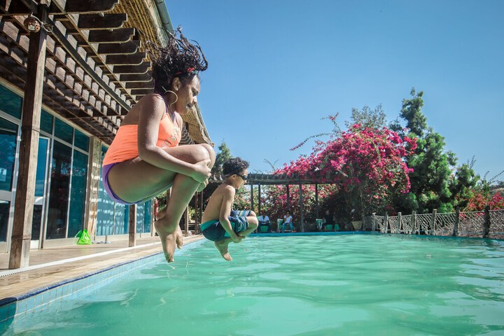 Pool 77 of 157
