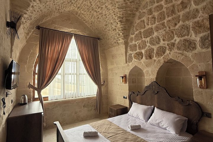 Room 15 of 39