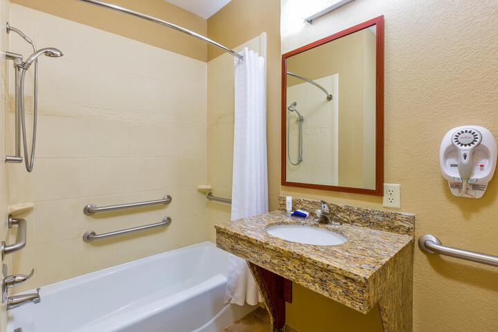 1 King Bed Studio Suite (5 of 12)