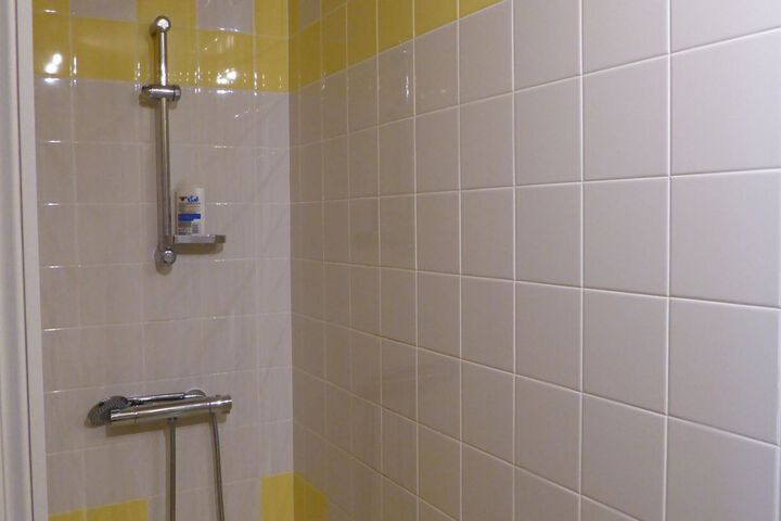 Room 5 of 50
