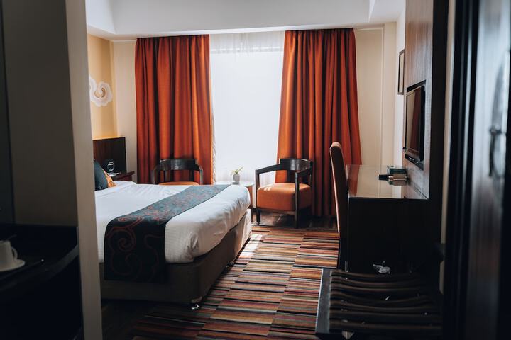 Room 15 of 53