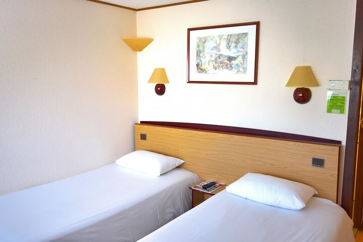 Room 7 of 45