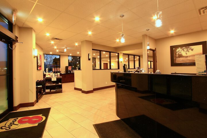 Hotel Interior 4 of 43