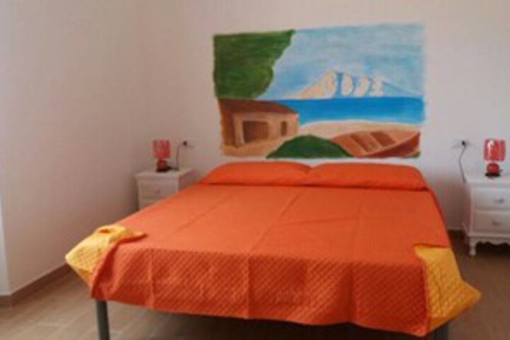 Room 49 of 76