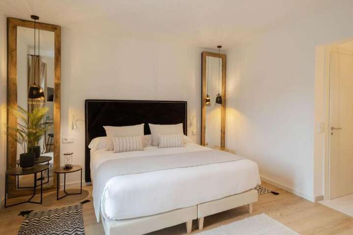 Room 17 of 29