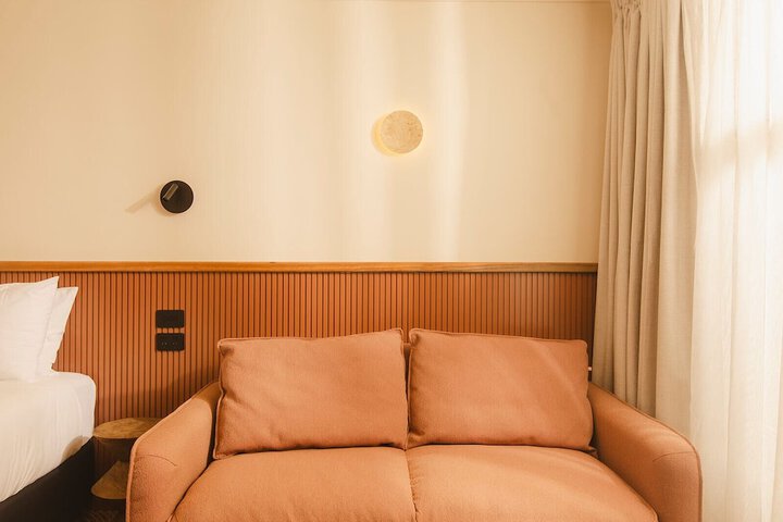 Room 7 of 144